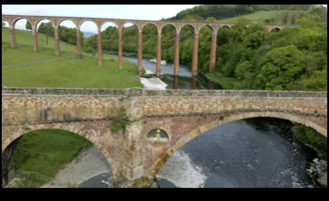 Village life Newtown St Boswells Esterno foto